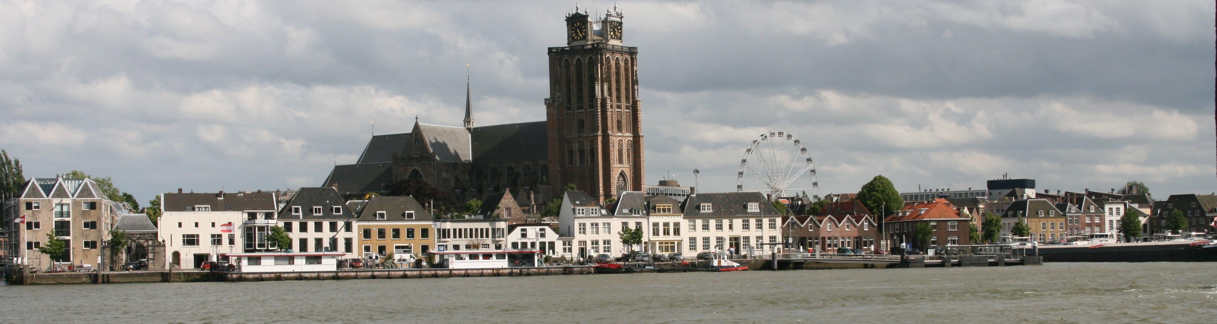 Verlovings en relatie ringen Rotterdam - uitzicht op Dordrecht vanaf Circles Trouwringen