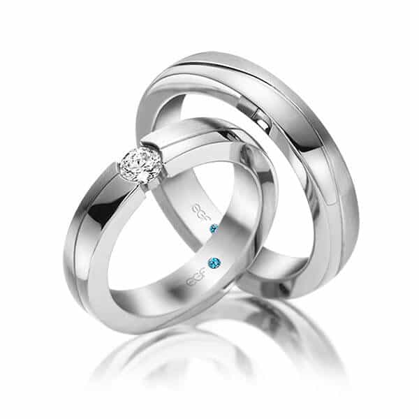 Strakke platina trouwringen met diamant in semi spanzetting - Circles Trouwringen-Zwijndrecht